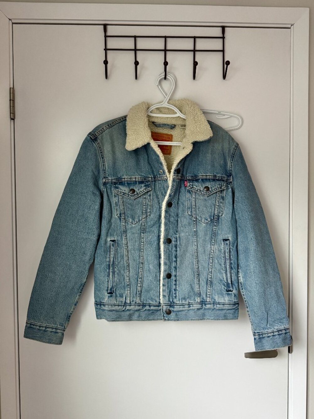 Levi’s Women’s Sherpa Lined Denim Trucker Jacket Size S